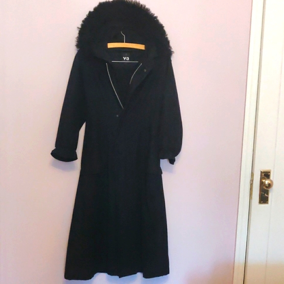 Yohji Yamamoto tradition in coat - Picture 3 of 6